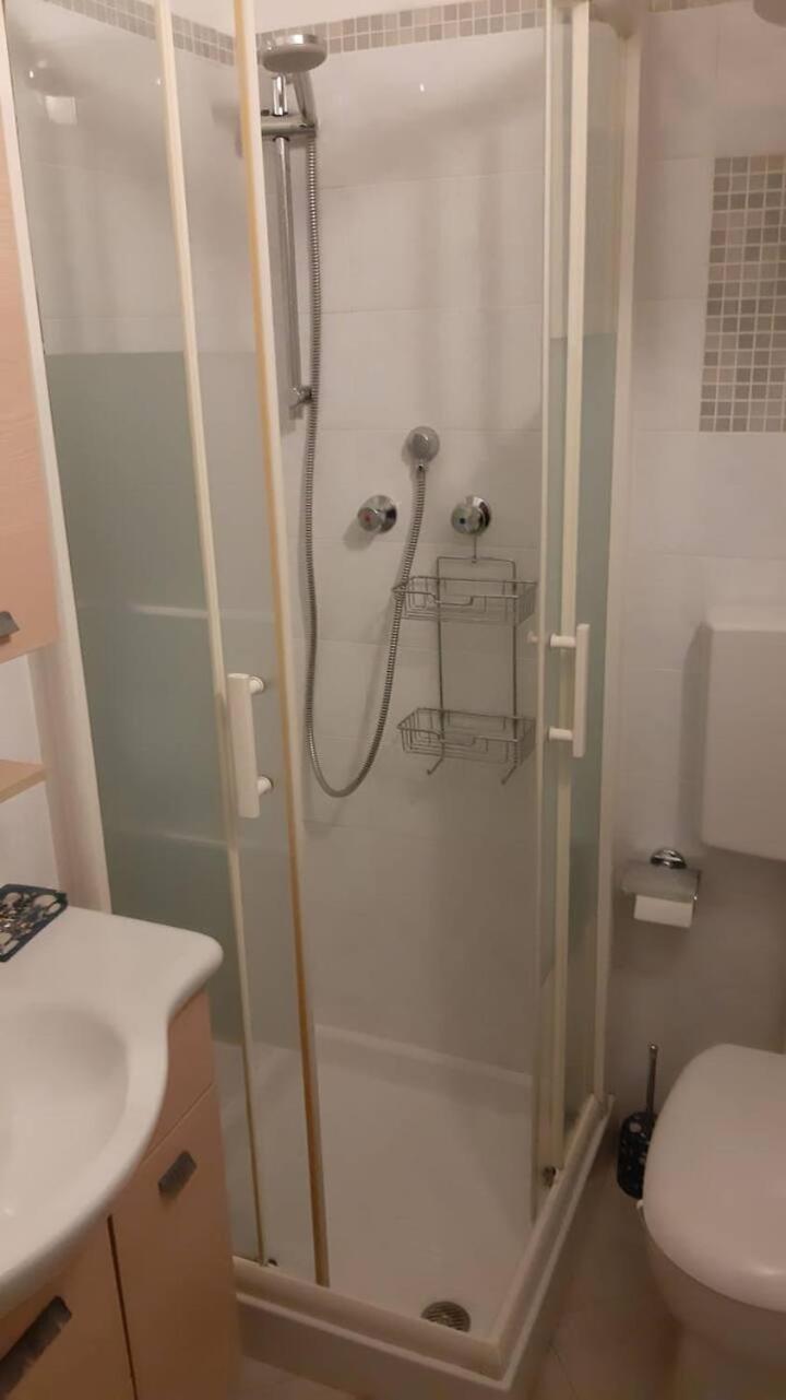 Pippo Cosy Studio Flat With Ac Monterosso al Mare Eksteriør billede